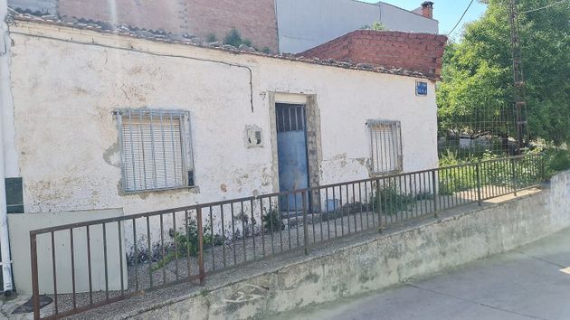 Foto 2 de Venta de casa en Villanueva del Arzobispo de 3 habitaciones y 105 m²