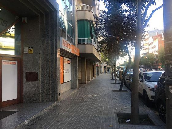 Foto 1 de Venta de local en Sant Miquel - Tres Torres con ascensor