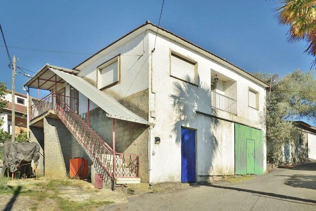 Foto 1 de Casa en venta en Verín de 3 habitaciones con garaje y balcón