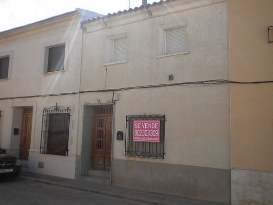 Foto 1 de Casa en venda a Campo de Criptana de 4 habitacions amb terrassa