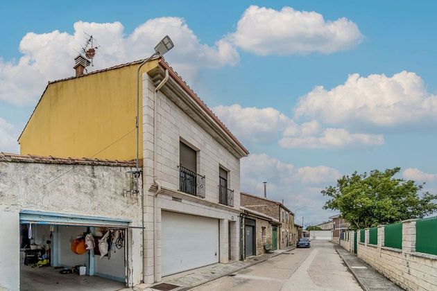 Foto 2 de Casa en venda a Quintanilla Vivar de 3 habitacions amb garatge
