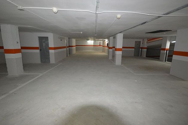 Foto 2 de Garaje en venta en Elda de 27 m²