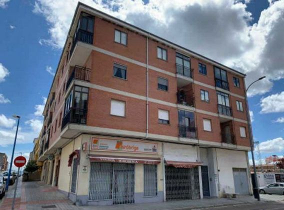 Foto 1 de Piso en venta en Ciudad Rodrigo de 3 habitaciones y 117 m²