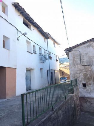 Foto 2 de Venta de casa en Albelda de Iregua de 3 habitaciones y 149 m²