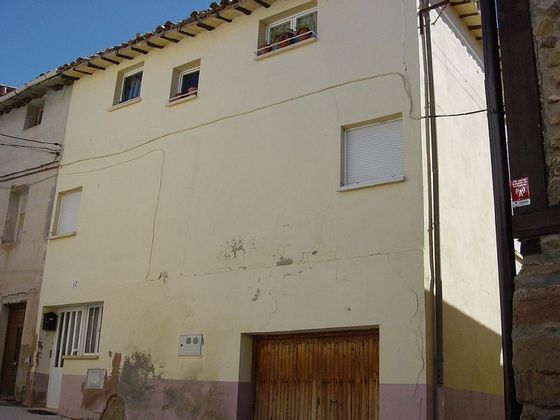 Foto 1 de Casa en venda a Cañas de 4 habitacions amb garatge