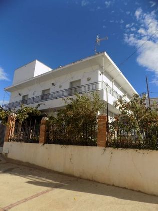 Foto 1 de Casa en venta en Ugíjar de 3 habitaciones y 295 m²