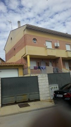 Foto 1 de Casa en venta en Mondéjar de 3 habitaciones y 142 m²