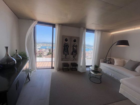 Foto 2 de Àtic en venda a Dalt de la Vila - La Marina de 4 habitacions amb terrassa i aire acondicionat