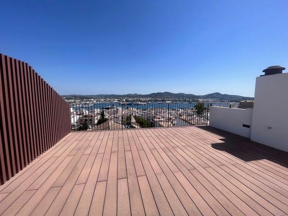 Foto 2 de Dúplex en venda a Dalt de la Vila - La Marina de 3 habitacions amb terrassa i aire acondicionat