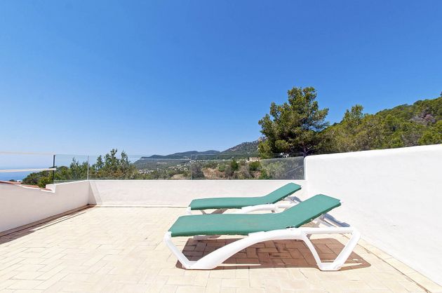 Foto 2 de Casa adossada en venda a Es Cubells de 2 habitacions amb terrassa i piscina