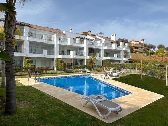 Foto 1 de Pis en venda a calle Clara Campoamor de 2 habitacions amb terrassa i piscina