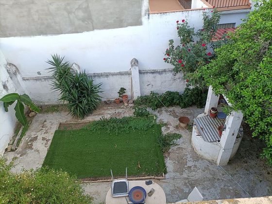 Foto 1 de Casa adossada en venda a Bellavista de 3 habitacions amb terrassa i jardí