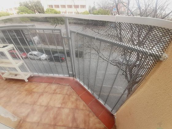 Foto 1 de Venta de piso en Montigalà -Sant Crist de 2 habitaciones con balcón y ascensor