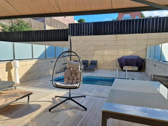 Foto 2 de Casa en venta en Sant Quirze Parc- Vallsuau - Castellet de 3 habitaciones con terraza y piscina