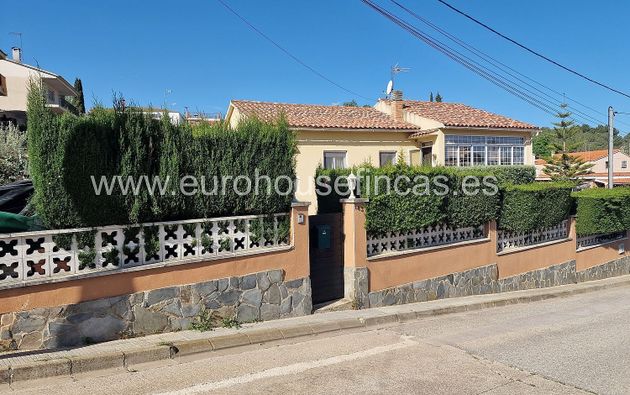 Foto 2 de Chalet en venta en Cabrera d´Igualada de 3 habitaciones con terraza y piscina