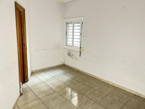 Foto 2 de Piso en venta en calle De Cienfuegos de 3 habitaciones con calefacción y ascensor