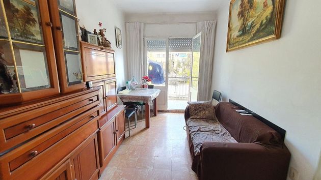 Foto 2 de Pis en venda a Montigalà -Sant Crist de 2 habitacions amb balcó i calefacció