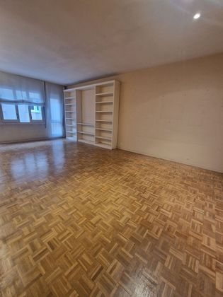Foto 2 de Pis en venda a calle De Negrevernís de 2 habitacions amb garatge i calefacció