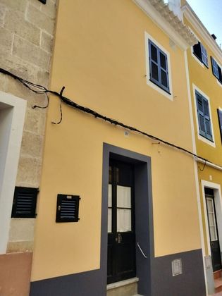 Foto 1 de Casa en alquiler en calle De Sant Jaume de 3 habitaciones con terraza y muebles
