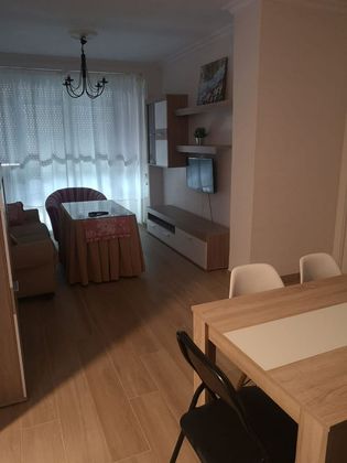 Foto 2 de Pis en lloguer a Tres Huertas - El Torrejón - El Cerezo de 3 habitacions amb terrassa i mobles
