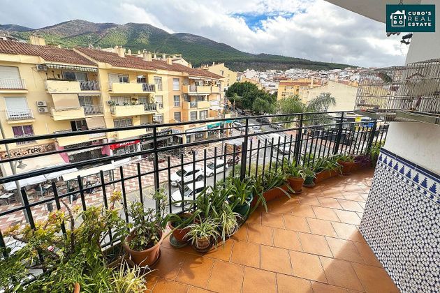 Foto 1 de Pis en venda a Alhaurín el Grande de 4 habitacions amb terrassa i balcó