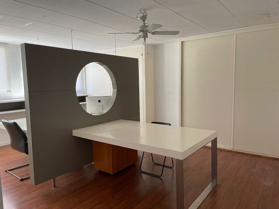 Foto 2 de Alquiler de oficina en calle Onze de Setembre de 30 m²
