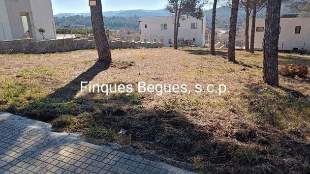 Foto 1 de Venta de terreno en Begues de 737 m²