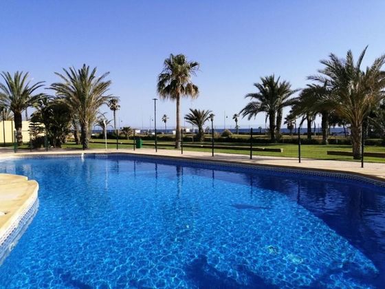 Foto 1 de Casa adossada en venda a Almerimar - Balerma - San Agustín - Costa de Ejido de 4 habitacions amb terrassa i piscina