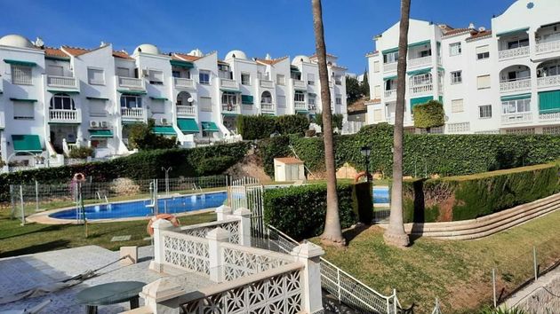 Foto 2 de Piso en venta en La Cala del Moral de 3 habitaciones con terraza y piscina