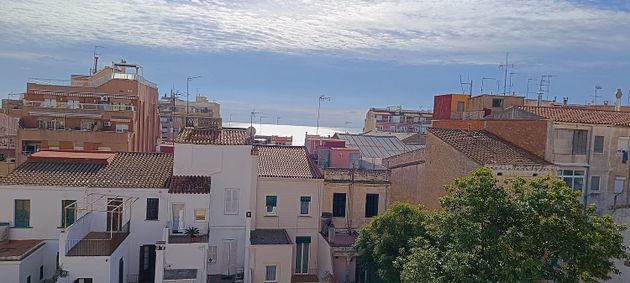 Foto 1 de Venta de casa adosada en Masnou de 5 habitaciones con terraza y balcón