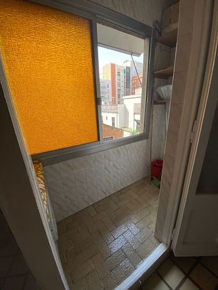Foto 2 de Pis en venda a El Poblenou de 2 habitacions amb balcó i aire acondicionat