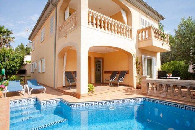 Foto 1 de Chalet en venta en Son Serra de Marina de 6 habitaciones con terraza y piscina
