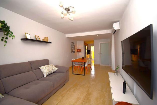 Foto 1 de Venta de piso en Santa Margalida de 3 habitaciones con terraza y jardín