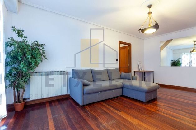 Foto 2 de Pis en venda a Elorrio de 3 habitacions amb garatge i balcó