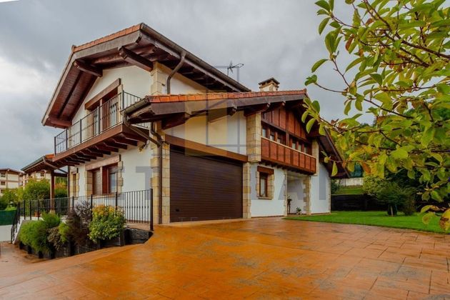 Foto 1 de Casa en venda a Berriz de 4 habitacions amb terrassa i garatge