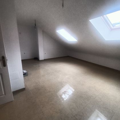 Foto 1 de Ático en alquiler en Centro - Antequera de 2 habitaciones con aire acondicionado y calefacción