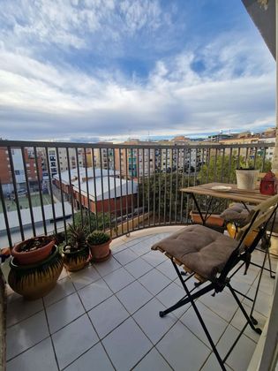 Foto 1 de Àtic en venda a El Palau - Escorxador de 3 habitacions amb terrassa i balcó