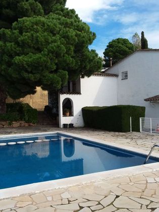 Foto 1 de Casa en venta en Santa María de Llorell de 8 habitaciones con terraza y piscina
