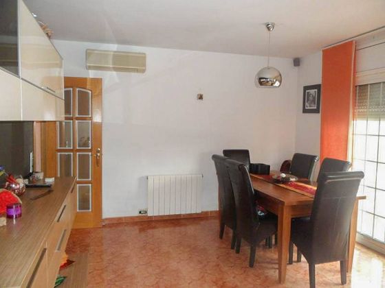 Foto 2 de Pis en venda a El Raval - Safaretjos de 2 habitacions amb terrassa i garatge