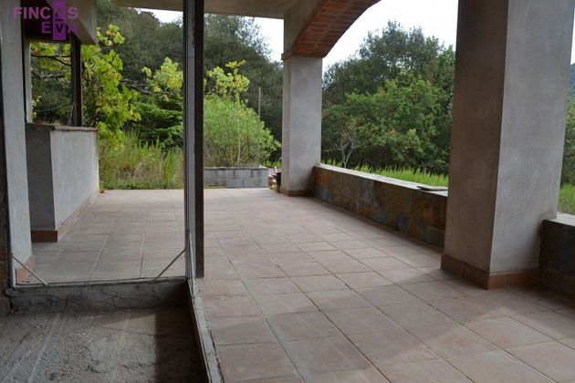 Foto 2 de Xalet en venda a Vallromanes de 4 habitacions amb terrassa i piscina