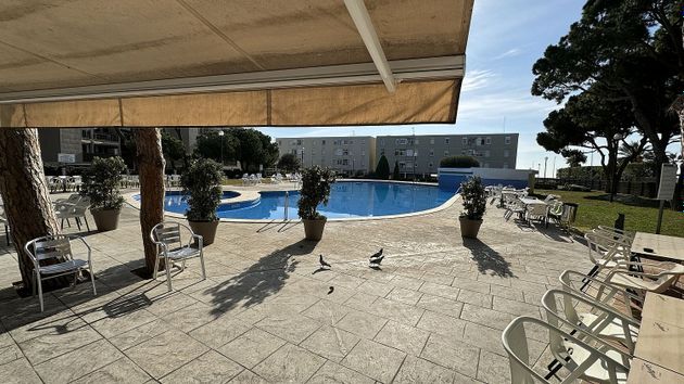 Foto 2 de Pis en venda a Gavà Mar de 3 habitacions amb terrassa i piscina