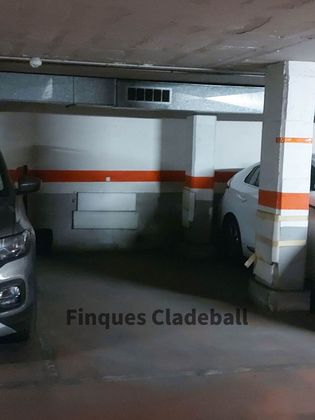 Foto 2 de Venta de garaje en paseo Maragall de 16 m²