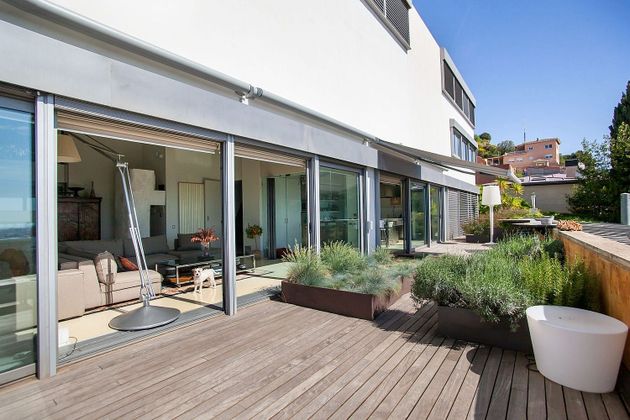 Foto 2 de Casa en venda a Sarrià de 6 habitacions amb terrassa i piscina