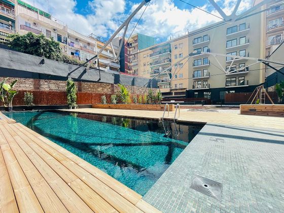 Foto 1 de Pis en venda a La Sagrada Família de 2 habitacions amb terrassa i piscina