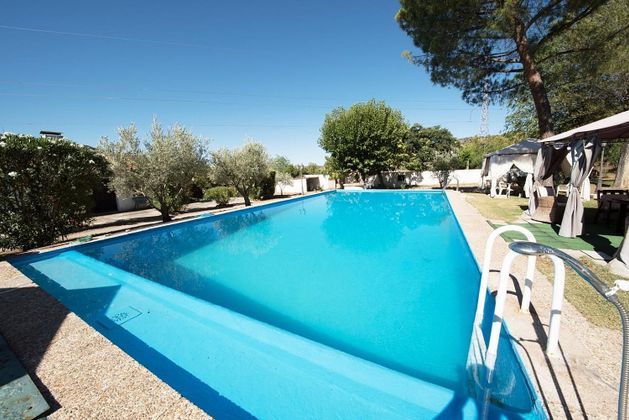 Foto 2 de Xalet en venda a Tielmes de 5 habitacions amb terrassa i piscina