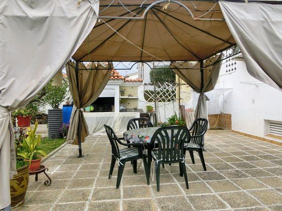 Foto 1 de Casa adossada en venda a Costa Daurada - Sant Gaietà de 3 habitacions amb terrassa i garatge