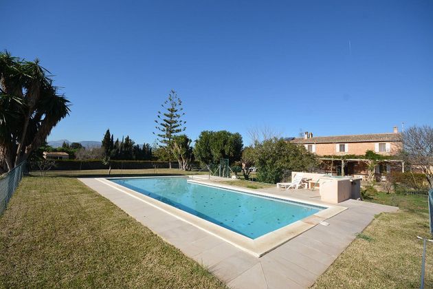 Foto 2 de Venta de casa rural en Es Garrovers de 6 habitaciones con terraza y piscina