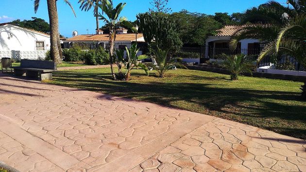 Foto 1 de Casa en lloguer a Playa del Inglés de 2 habitacions amb terrassa i piscina