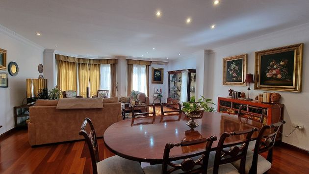 Foto 2 de Pis en venda a Conde de Ureña - Monte Gibralfaro de 3 habitacions amb garatge i aire acondicionat