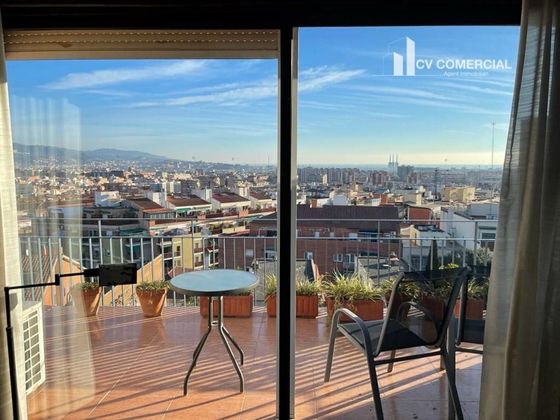 Foto 1 de Àtic en venda a La Font d'en Fargues de 5 habitacions amb terrassa i balcó